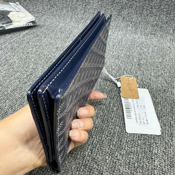 100% Authentic Goyard Leather Wallet - Picture 9 of 13